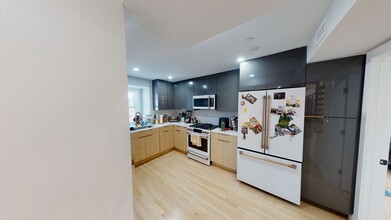 15 Lanark Rd in Brookline, MA - Building Photo - Building Photo