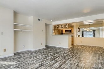 9212 E Arbor Cir in Englewood, CO - Building Photo - Building Photo