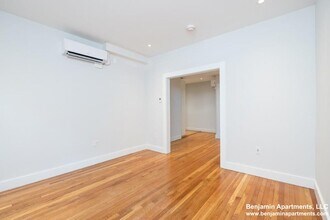 18 Forest St in Cambridge, MA - Building Photo - Building Photo