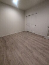 536 SE Lines St in Dallas, OR - Building Photo - Building Photo