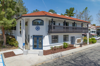 The Resort at Encinitas Luxury Apartment Homes in Encinitas, CA - Foto de edificio - Building Photo