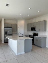 10559 Salt Grove St in Orlando, FL - Building Photo - Building Photo