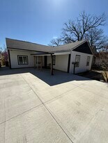 2819 36th St in Des Moines, IA - Building Photo