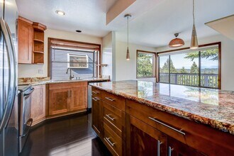 3410 161st Court Southeast in Bellevue, WA - Building Photo - Building Photo