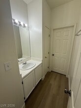 4940 Droubay Dr in Las Vegas, NV - Building Photo - Building Photo