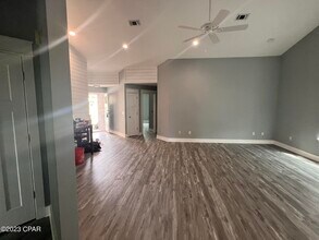 319 N Cove Blvd in Panama City, FL - Building Photo - Building Photo
