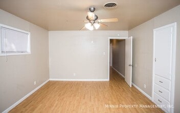 4417 31st St in Lubbock, TX - Building Photo - Building Photo