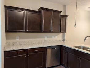 111 Jean Alyne Dotson Dr. in La Vergne, TN - Building Photo - Building Photo