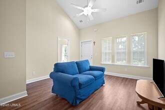 222 Admiration Ave in Beaufort, SC - Foto de edificio - Building Photo