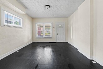 1052-1052 N Warman Ave in Indianapolis, IN - Building Photo - Building Photo