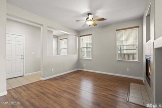 3988 Dominus Dr in Sparks, NV - Foto de edificio - Building Photo
