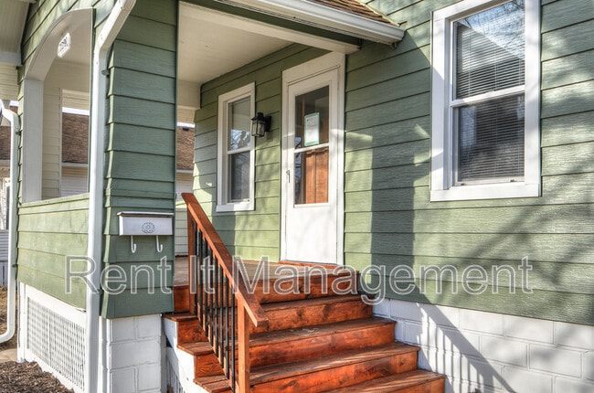 1220 S 55th St in Omaha, NE - Building Photo - Building Photo