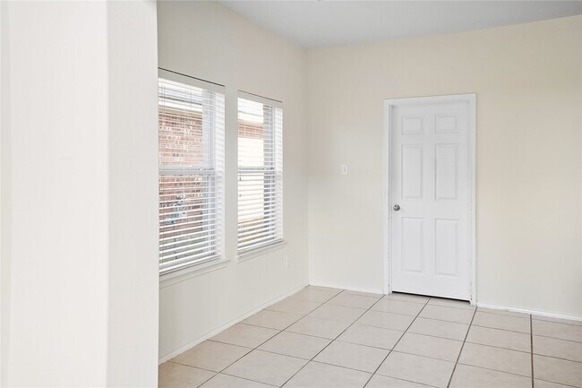 property at 1922 Windy Plain Ct