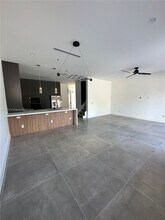 4627 SW 32nd Ave in Fort Lauderdale, FL - Building Photo - Building Photo