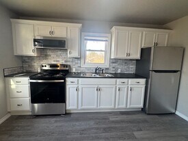 304 S 2nd St in Cache, OK - Building Photo