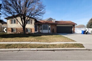 8674 S 1480 W in West Jordan, UT - Building Photo