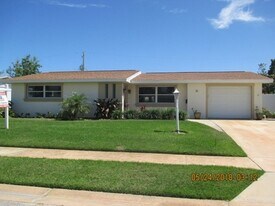 38 Valhalla Ave in Ormond Beach, FL - Building Photo
