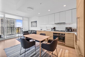 1045 Austin Av in Coquitlam, BC - Building Photo - Building Photo