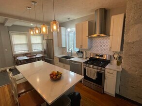 12 Watts St-Unit -1 in Chelsea, MA - Building Photo - Building Photo