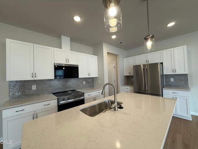 111 Siebold St in Garner, NC - Foto de edificio - Building Photo