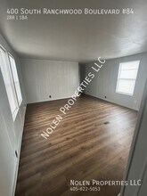 400 S Ranchwood Blvd in Yukon, OK - Foto de edificio - Building Photo