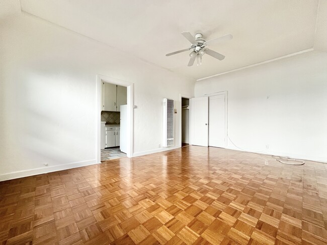 property at 625 Cochran Ave