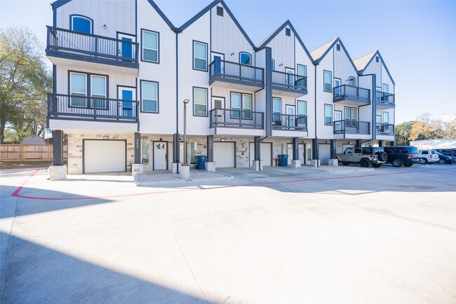 property at 2519 Washington St