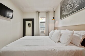 478 9th Ave in New York, NY - Building Photo - Building Photo