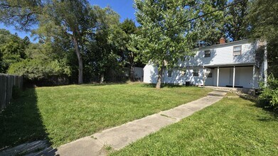 3109 Beecher Rd in Flint, MI - Building Photo - Building Photo