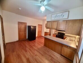 2159 S 11th St in Milwaukee, WI - Building Photo - Building Photo