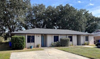 19 Columbia Ave in St. Cloud, FL - Building Photo