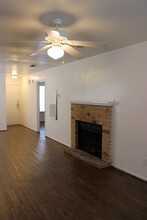 3701 Elliott St in Bryan, TX - Foto de edificio - Building Photo