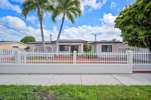 10320 SW 38th Terrace in Miami, FL - Building Photo