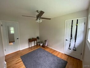 1318 Ashton Rd in Utica, NY - Building Photo - Building Photo