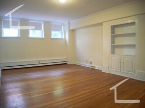 41 Auburn St, Unit A in Brookline, MA - Building Photo - Building Photo