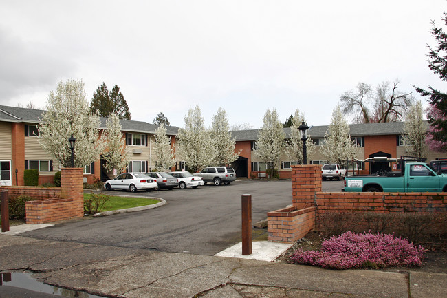 Franklin House in Beaverton, OR - Building Photo - Building Photo