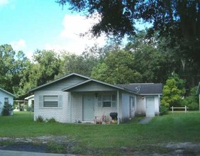 4841-4843 20th St in Zephyrhills, FL - Building Photo - Building Photo