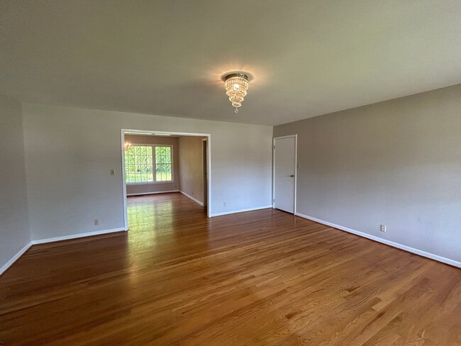 1504 Cloverdale Rd in Anniston, AL - Building Photo - Building Photo