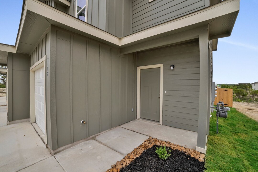 134 Stefan Est in San Antonio, TX - Building Photo