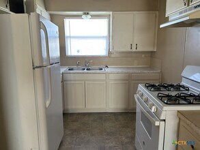 1315 Jefferis Ave in Killeen, TX - Building Photo - Building Photo