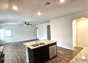 181 Harley Hay in Cibolo, TX - Building Photo - Building Photo