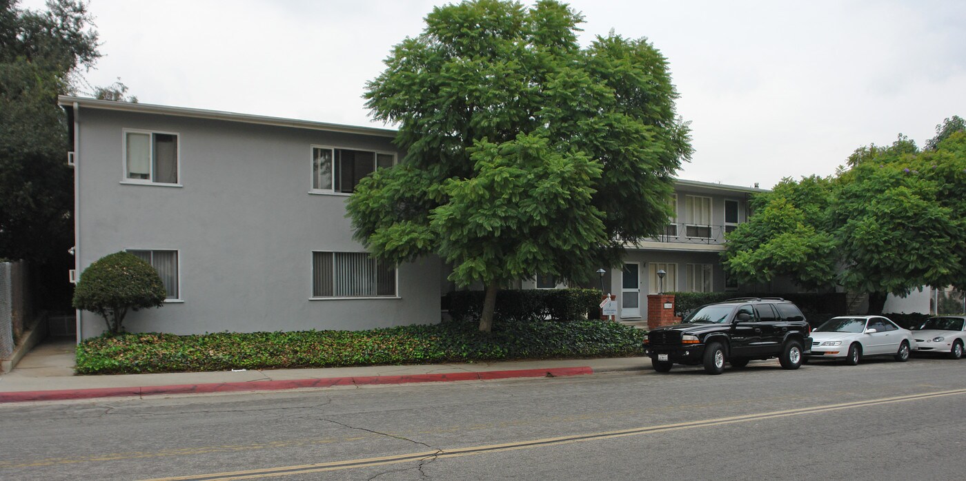 1700 Grevelia St in South Pasadena, CA - Building Photo