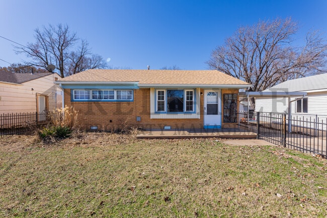 property at 743 N Gow St