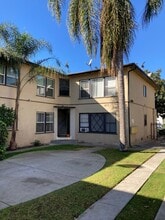 3308 Castle Heights Ave. in Los Angeles, CA - Foto de edificio - Building Photo