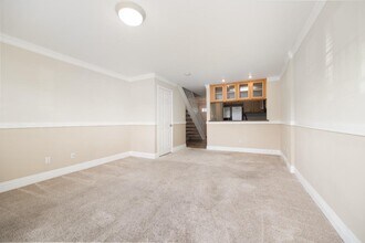 10264 Maya Linda Rd, Unit 44 in San Diego, CA - Building Photo - Building Photo