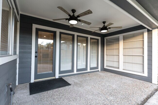 14007 Overbrook Ln in Houston, TX - Building Photo - Building Photo