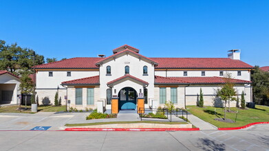 Water Oak in Austin, TX - Building Photo - Building Photo