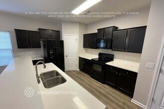 136 Autumn Bluff Cir in Mount Holly, NC - Foto de edificio - Building Photo