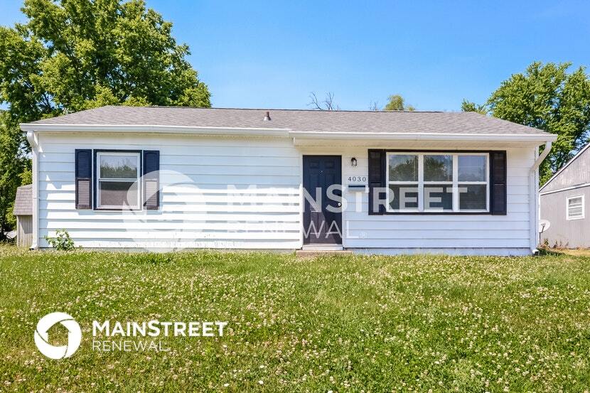 4030 Kalmar Dr in Indianapolis, IN - Building Photo