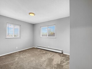 2420 36th St SW in Wyoming, MI - Building Photo - Building Photo